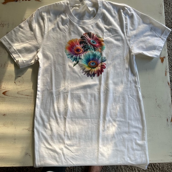 Floral | Flower t-shirt - Picture 1 of 4